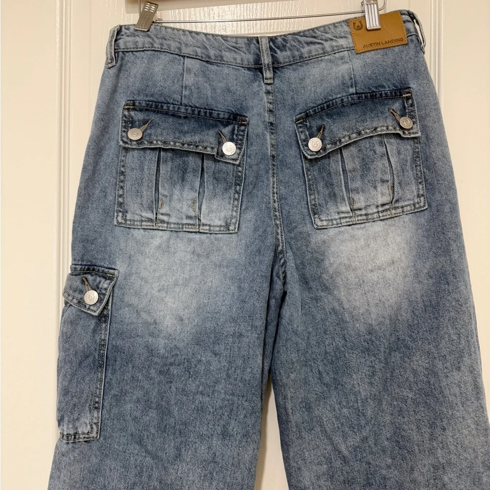 Y2K Austin Landing Cargo Denim Capri Pants Wide Leg Pocket Jeans 7/28